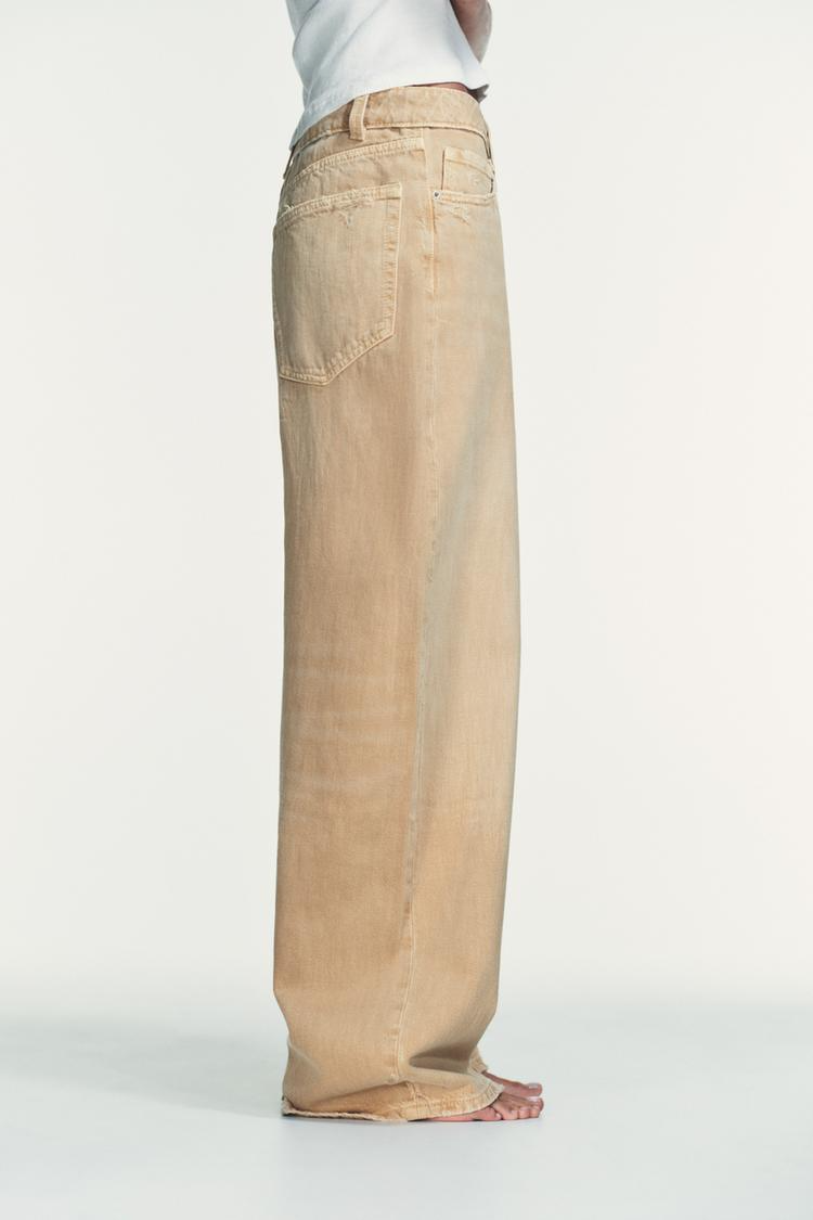 VAQUEROS DE CINTURA PLISADA